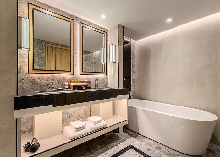 Samala Sukhumvit 19 By Kingston 酒店 4*