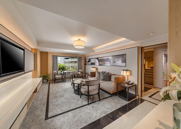 Отель Samala Sukhumvit 19 By Kingston 4*