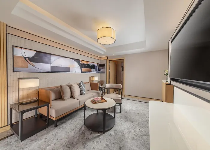 Отель Samala Sukhumvit 19 By Kingston 4*