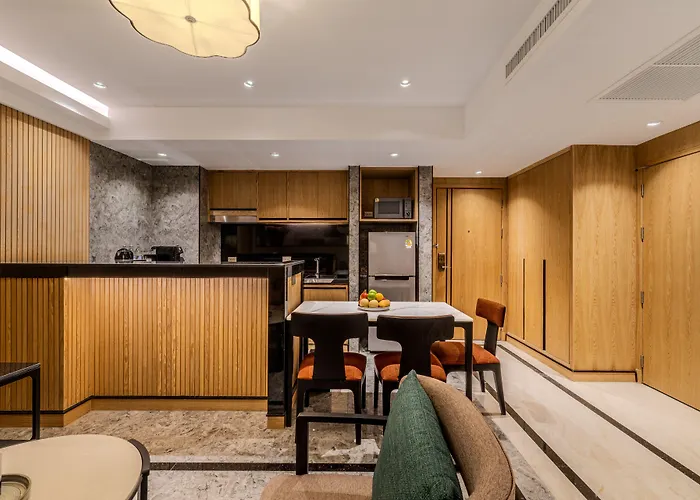 Hotel Samala Sukhumvit 19 By Kingston Bangkok